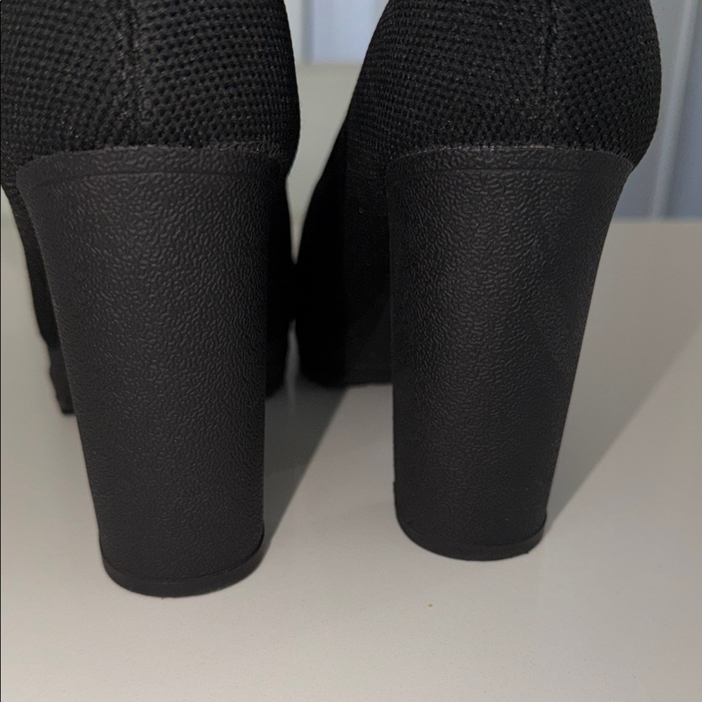 DKNY Black Knit Sock Booties with White Logo Cuff - Picture 3 of 10
